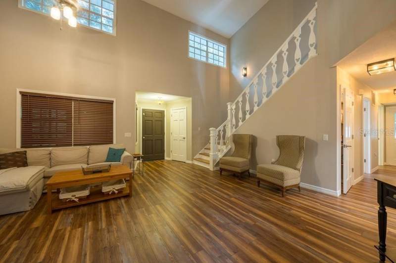 8 bedroom Single Family Residence at 13219 Tyrone Street, Long Lake Estates, Hudson — photo 4