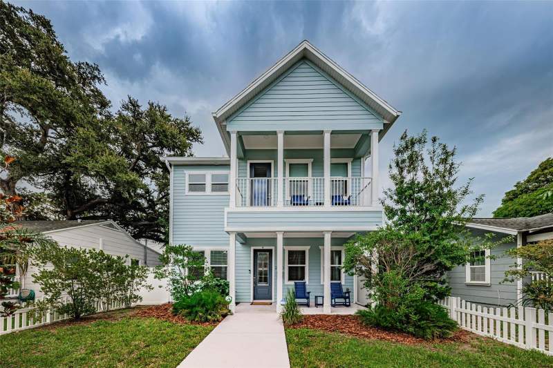 4 bedroom Single Family Residence at 2430 6th Avenue, Chevy Chase, St Petersburg — photo 2