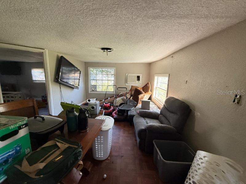 2 bedroom Manufactured Home at 12129 Robinhood Road, Highlands, Hudson — photo 5