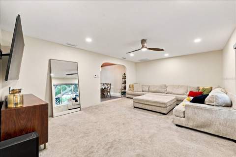 8805 Kenwood Road, Seminole FL - photo 6 of 6