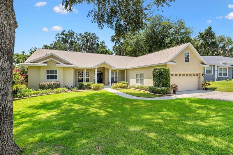 4 bedroom Single Family Residence at 4307 Serene Circle, Laurel Oak Sub, Fruitland Park — photo 4