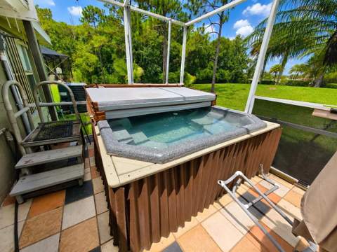 9305 Mandrake Court, Tampa FL - photo 15 of 32