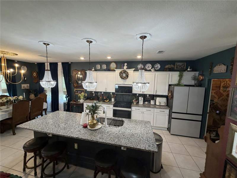 4 bedroom Single Family Residence at 3795 Sagefield Drive, Harmony Central Ph 1, Harmony — photo 5