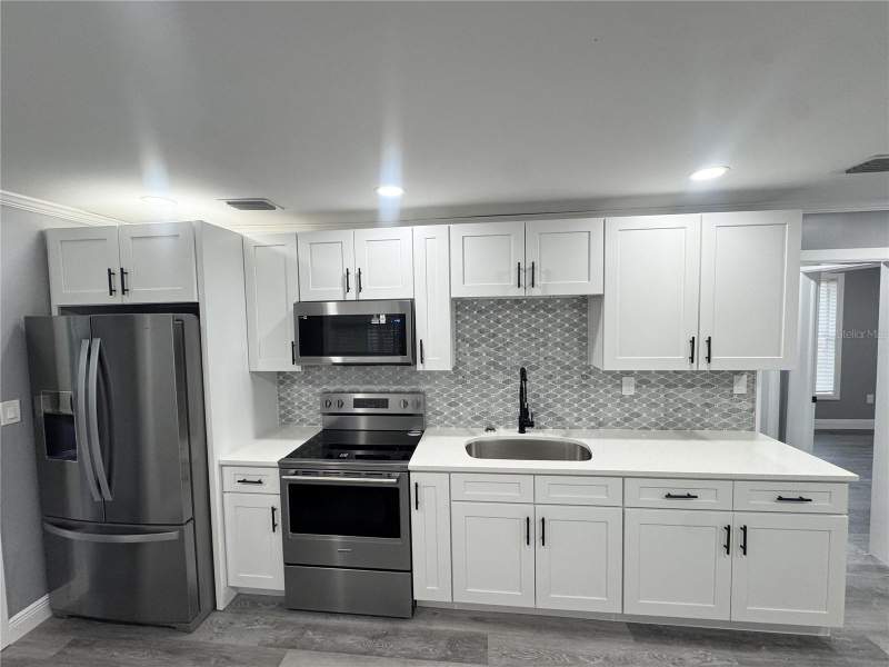 3 bedroom Single Family Residence at 425 S Observatory Drive, Orla Vista Heights, Orlando — photo 2