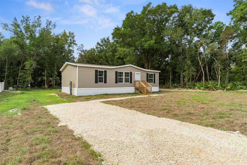 3 bedroom Manufactured Home at 6612 W Grant Street, Homosassa Unit 10, Homosassa — photo 5
