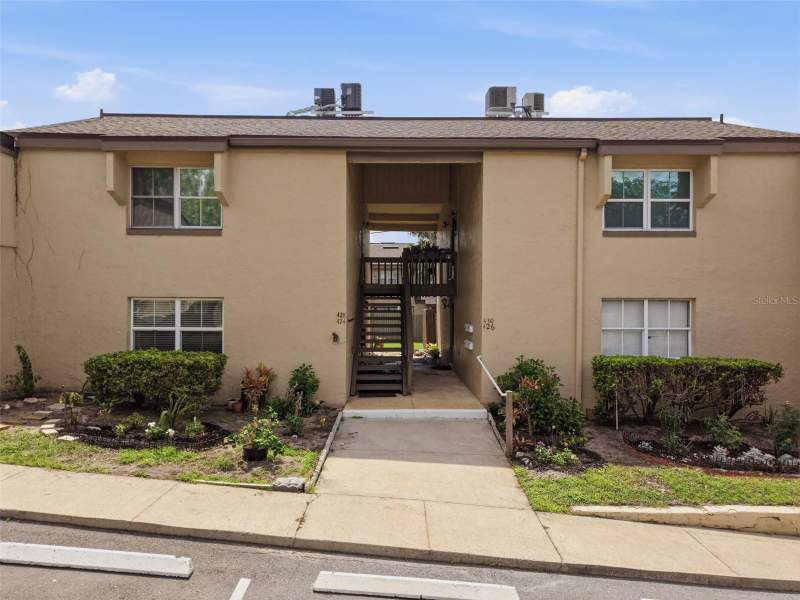 1 bedroom Condominium at 424 WINDMEADOWS STREET #424, WINDMEADOWS VILLAGE 4, ALTAMONTE SPRINGS — photo 2