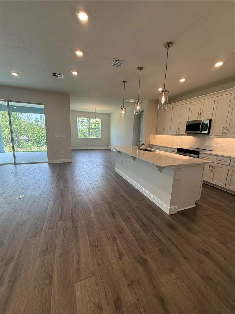 4 bedroom Single Family Residence at 13769 SW 64th Street Road, Rolling Hills Un 04, Ocala — photo 5