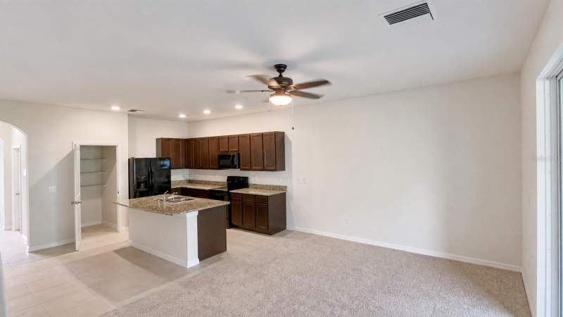 3 bedroom Townhouse at 32935 Kaloko Road, Union Park Ph 7A & Oldwoods Aven, Wesley Chapel — photo 2