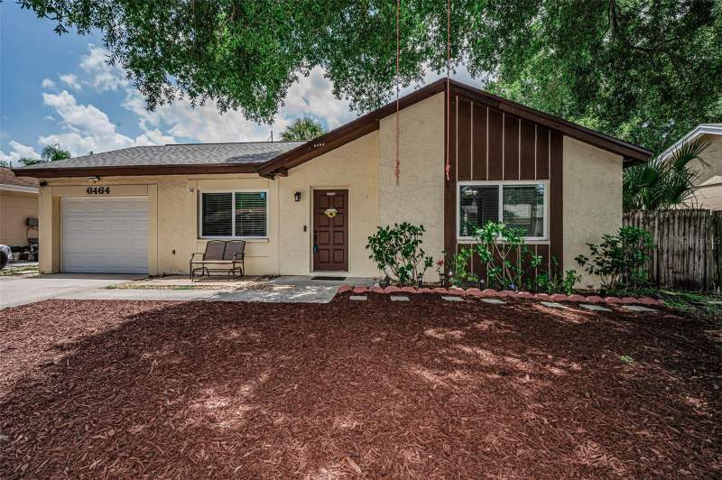 2 bedroom Single Family Residence at 6464 107th Terrace, Beacon Run -, Pinellas Park — photo 2