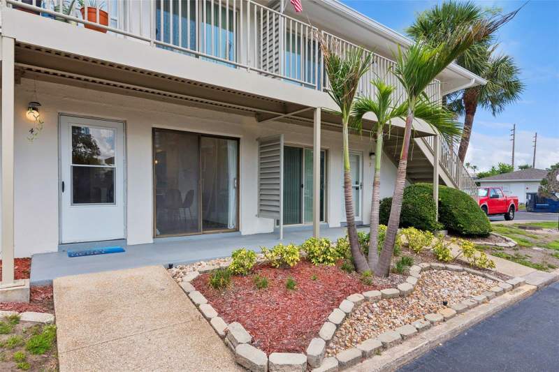 Mai Kai Apartments