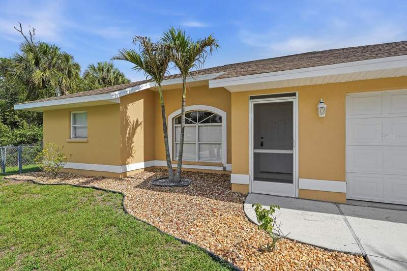 3 bedroom Single Family Residence at 3781 Wayward Avenue, Port Charlotte Sub 10, North Port — photo 4