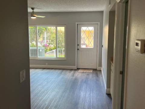 2294 Belgian Lane #14, Clearwater FL - photo 6 of 6