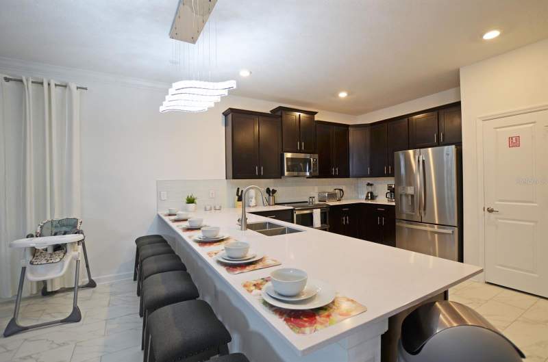 8 bedroom Single Family Residence at 4213 Paragraph Drive, Storey Lake, Kissimmee — photo 4