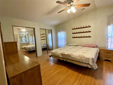 35935 Tanda Circle, Zephyrhills FL - photo 16 of 36