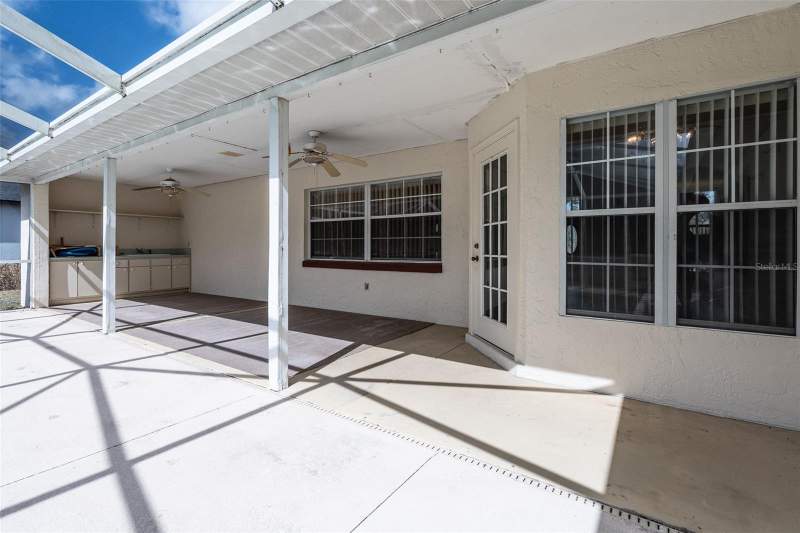 3 bedroom Single Family Residence at 3948 SW 157th Place Road, Marion Oaks Un 05, Ocala — photo 5