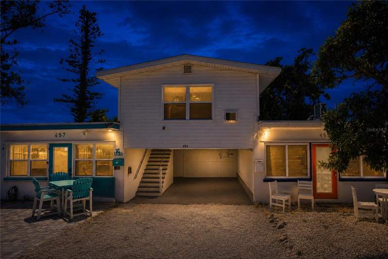 1 bedroom Single Family Residence at 455 62nd Street, Seaside Gardens Rep, Holmes Beach — photo 1