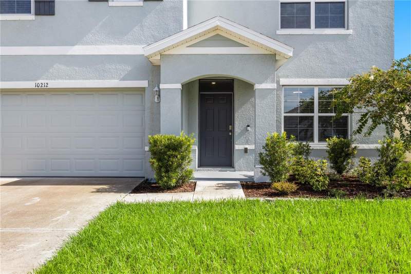 5 bedroom Single Family Residence at 10212 Golden Light Court, Timbercreek Ph 2A & 2B, Riverview — photo 5