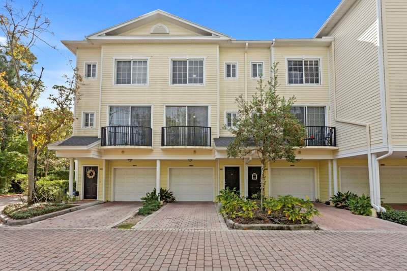 Arlington Park Condo
