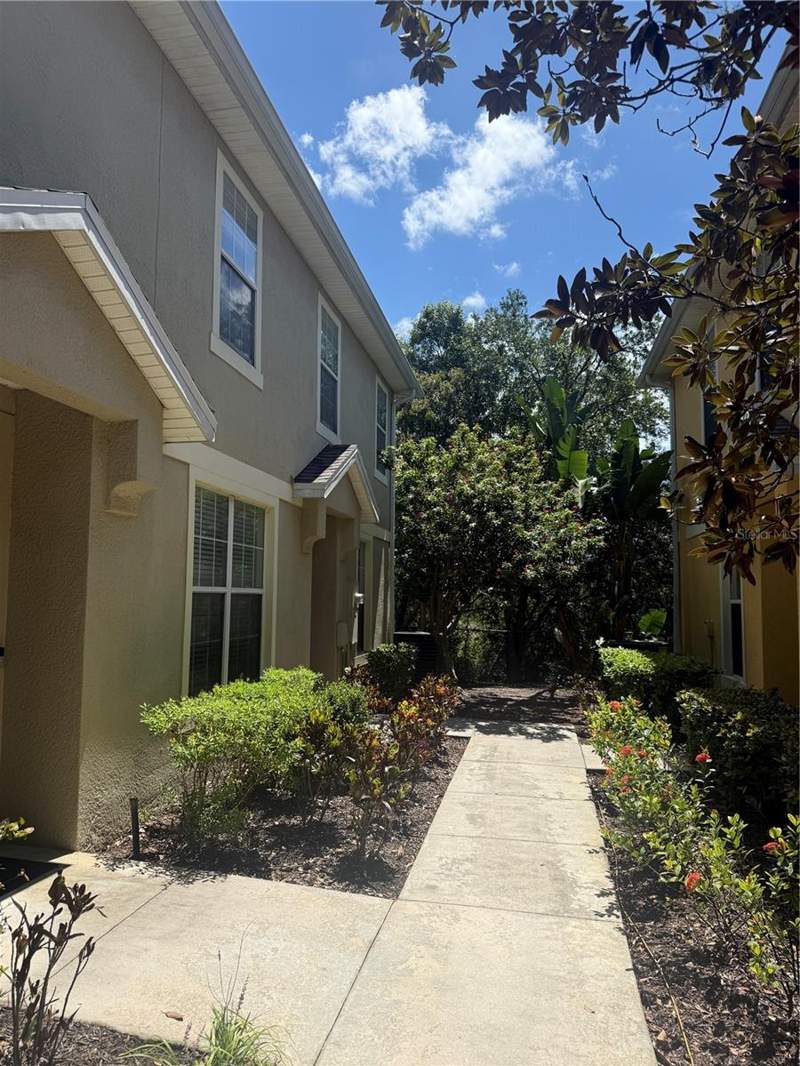 3 bedroom Townhouse at 6730 Eagle Feather Drive, Eagle Palm Ph 1, Riverview — photo 4