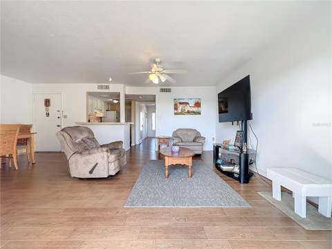 562 Orange Drive #33, Altamonte Springs FL - photo 6 of 22