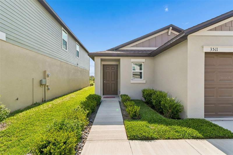 3 bedroom Single Family Residence at 3511 Great Park Ct, Park East Ph 1A, Plant City — photo 2