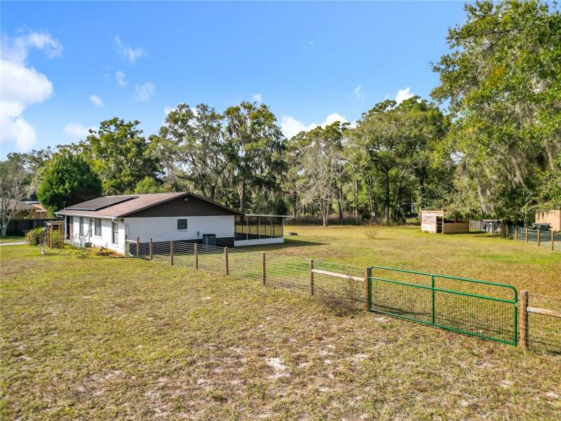 3 bedroom Single Family Residence at 11859 W Highway 328, Cotton Wood, Ocala — photo 2