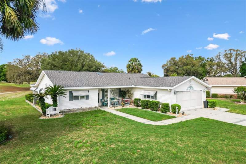 17990 SE 100TH TERRACE home for sale in Spruce Creek South