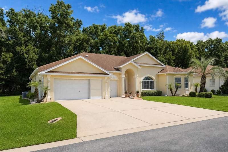 3 bedroom Single Family Residence at 5667 27th Place, Ocala Palms, Ocala — photo 2