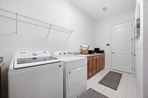 2541 Yellow Brick Road, St Cloud FL - photo 9 of 34