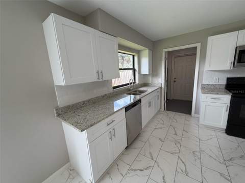 7008 Harwick Drive, Orlando FL - photo 6 of 17