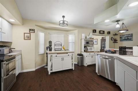 11095 Flatwood Avenue, Weeki Wachee FL - photo 19 of 39