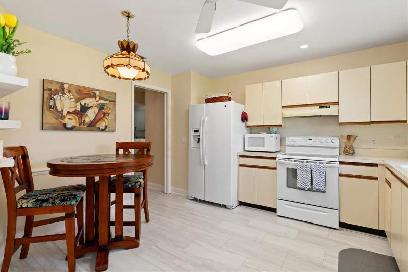 2 bedroom Single Family Residence at 609 Bramblewood Lane #181, Foxwood, Englewood — photo 5