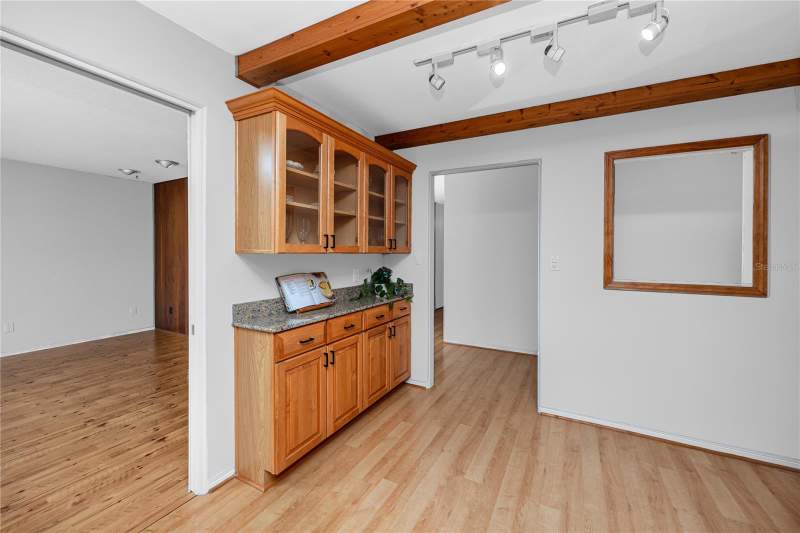 5 bedroom Single Family Residence at 8161 22nd Avenue, Jungle Terrace, St Petersburg — photo 5