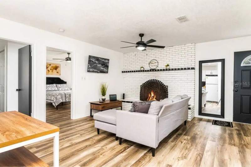 4 bedroom Single Family Residence at 2301 Carlton Drive, Cloverlawn, Orlando — photo 3