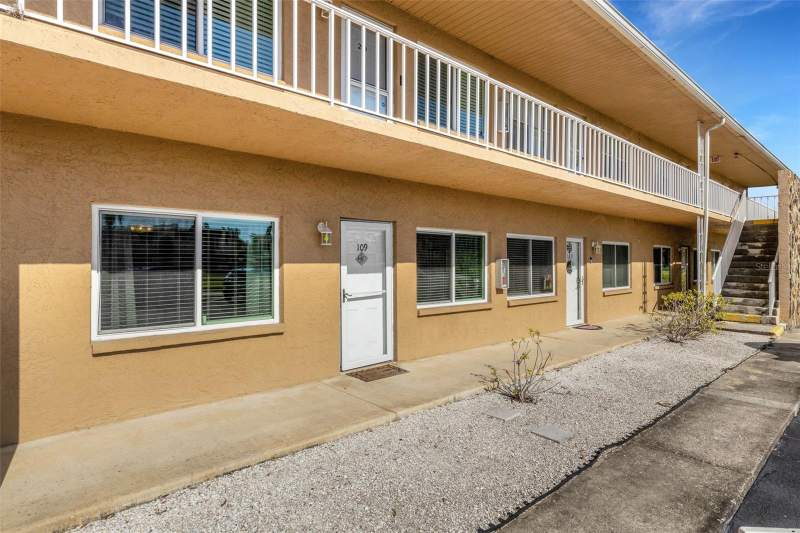 2 bedroom Condominium at 8039 Garden Drive #109, Gardens The Condo, Seminole — photo 5