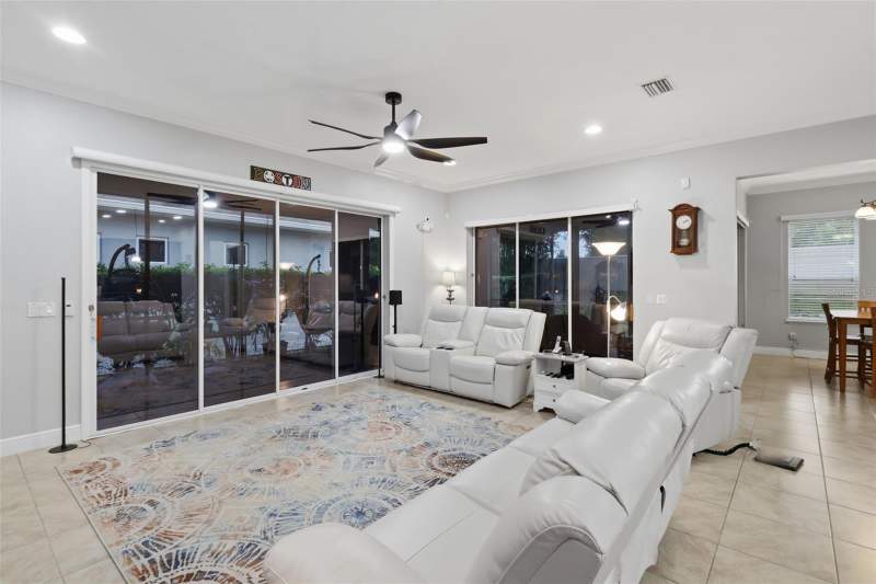 2 bedroom Single Family Residence at 273 Silver Maple Road, Cascades/Groveland Ph 4-1, Groveland — photo 5