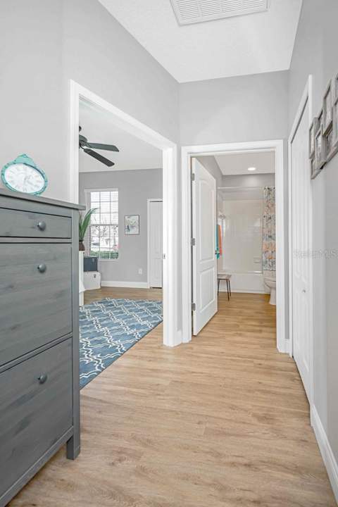 5911 Phoebenest Drive, Lithia FL - photo 13 of 61