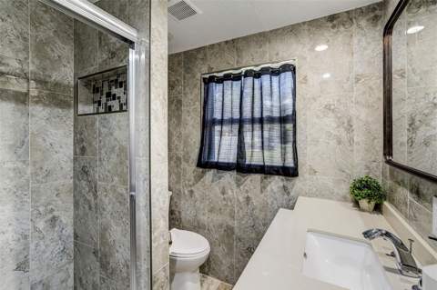 11935 Riverhills Drive, Tampa FL - photo 18 of 32