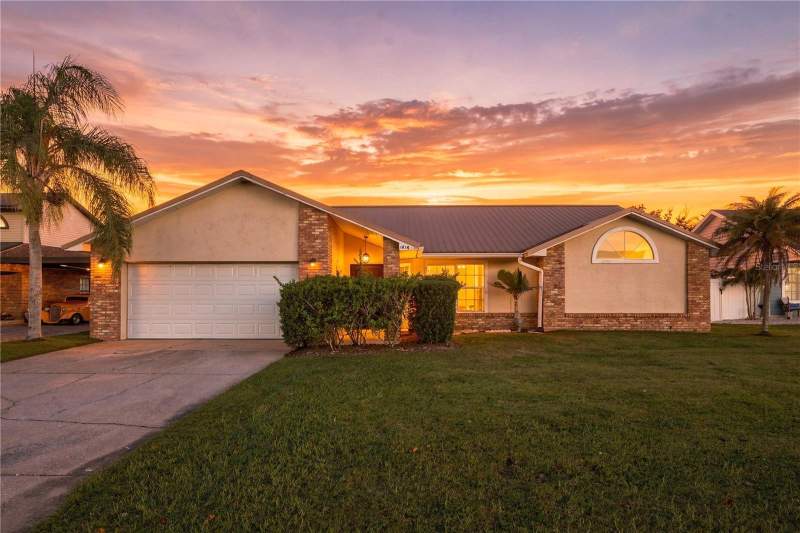 4 bedroom Single Family Residence at 1414 Patricia Street, Emerald Lake Colony Unit 3, Kissimmee — photo 2