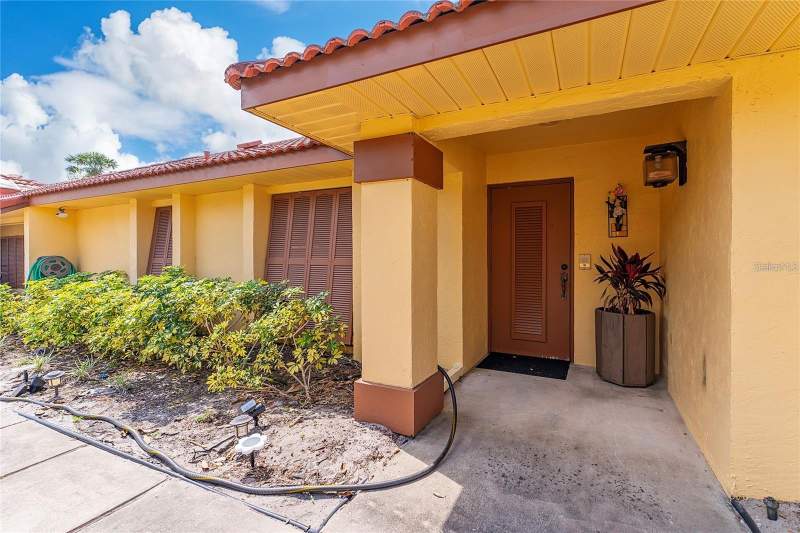 Island Club at Rosemont Condo