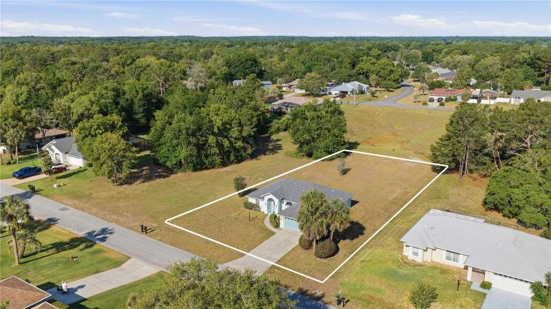 3 bedroom Single Family Residence at 10772 SW 53rd Circle, Kingsland Country Estate, Ocala — photo 4