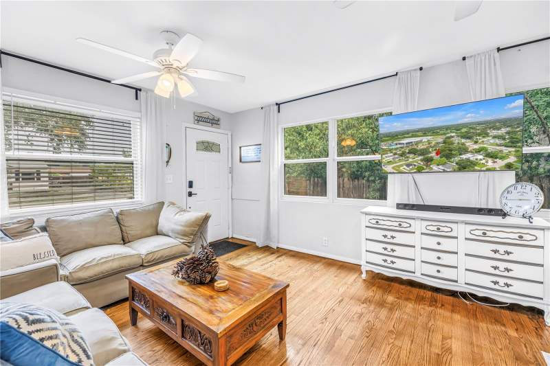3 bedroom Single Family Residence at 416 61ST AVENUE, EDGEMOOR ESTATES, ST PETERSBURG — photo 4