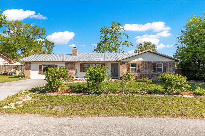4 bedroom Single Family Residence at 5721 SE 21st Lane, Oakhurst 01, Ocala — photo 2
