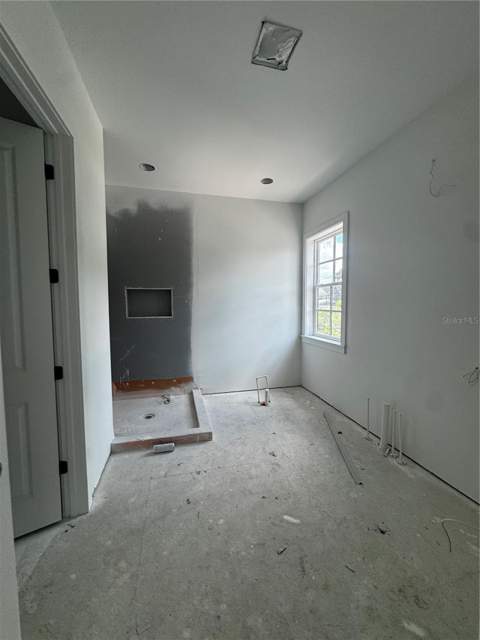 2303 Glenwood Drive, Tampa FL - photo 9 of 22