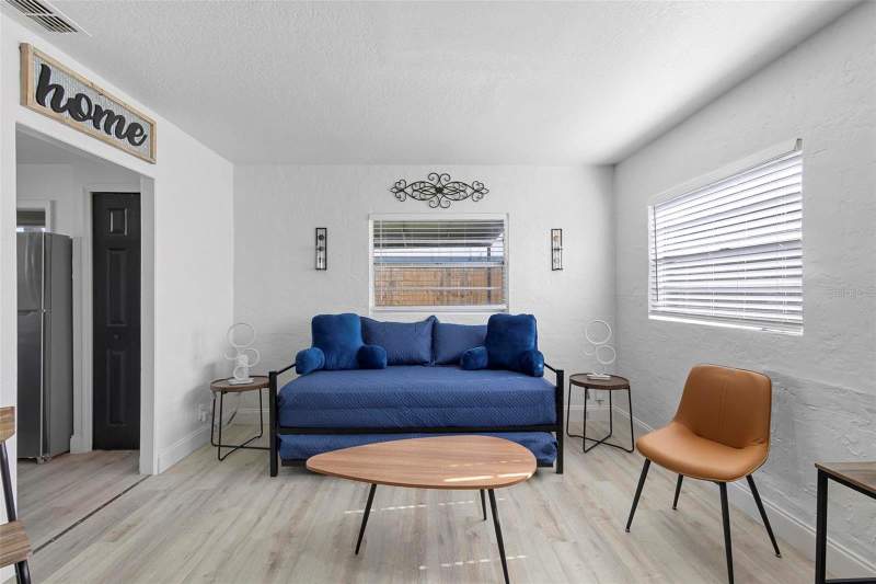 2 bedroom Single Family Residence at 2600 S Crystal Lake Drive, Green Fields, Orlando — photo 4