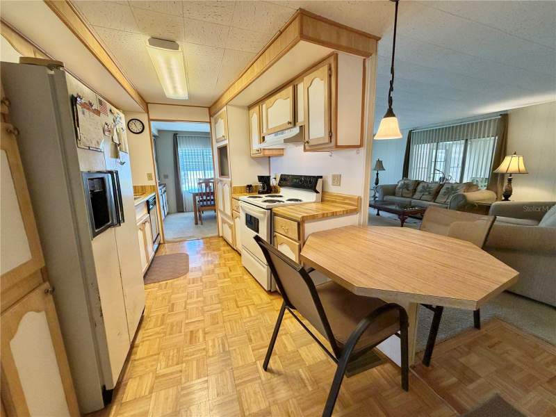 2 bedroom Mobile Home at 113 Pyracantha Lane, Hawthorne At Leesburg A Coop, Leesburg — photo 4