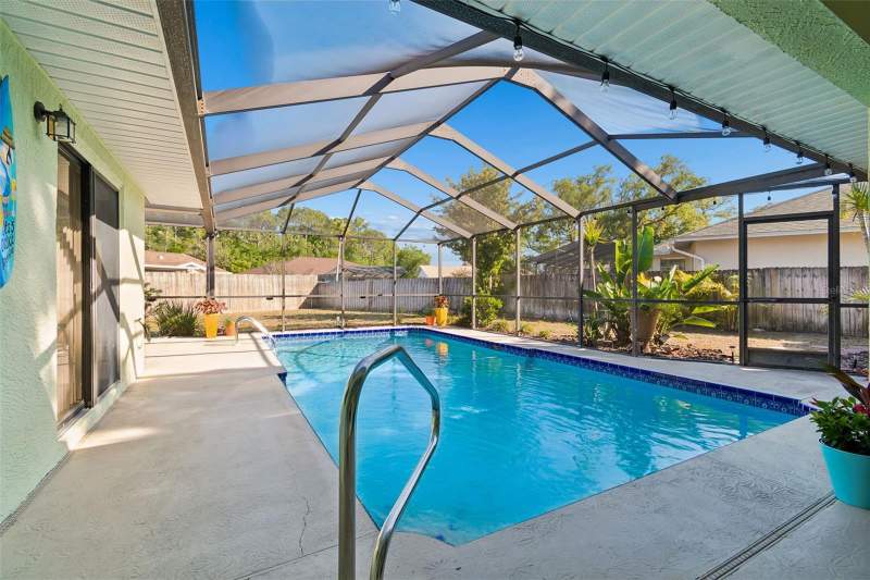 4 bedroom Single Family Residence at 8930 Brooker Drive, River Crossing, New Port Richey — photo 3