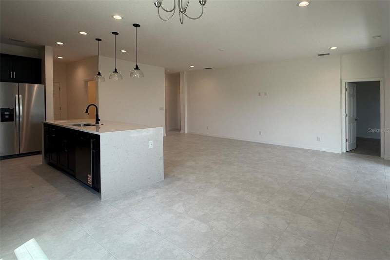 4 bedroom Single Family Residence at 7171 ROLLING LEAF ROAD, TRINITY LAKES PHASE 4, GROVELAND — photo 3