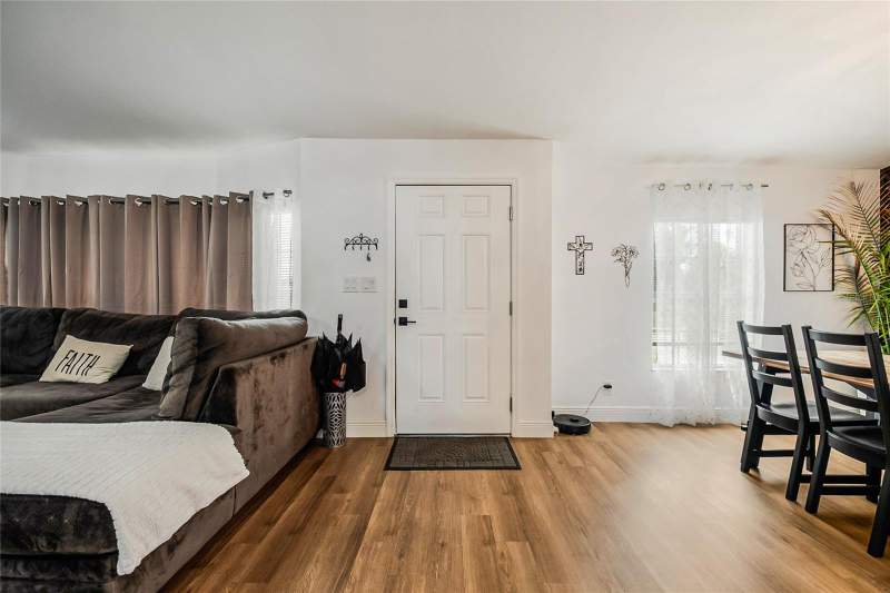 3 bedroom Manufactured Home at 3728 Silver Lake Drive, Silver Lake Estates, Kissimmee — photo 4