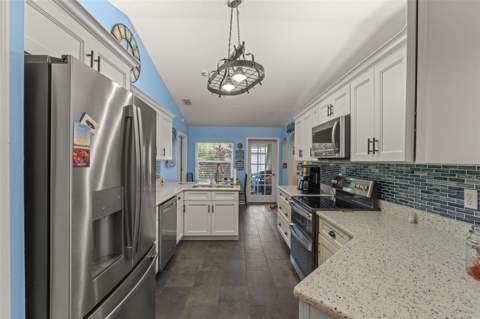 11218 Fountain Lake Boulevard, Leesburg FL - photo 12 of 58